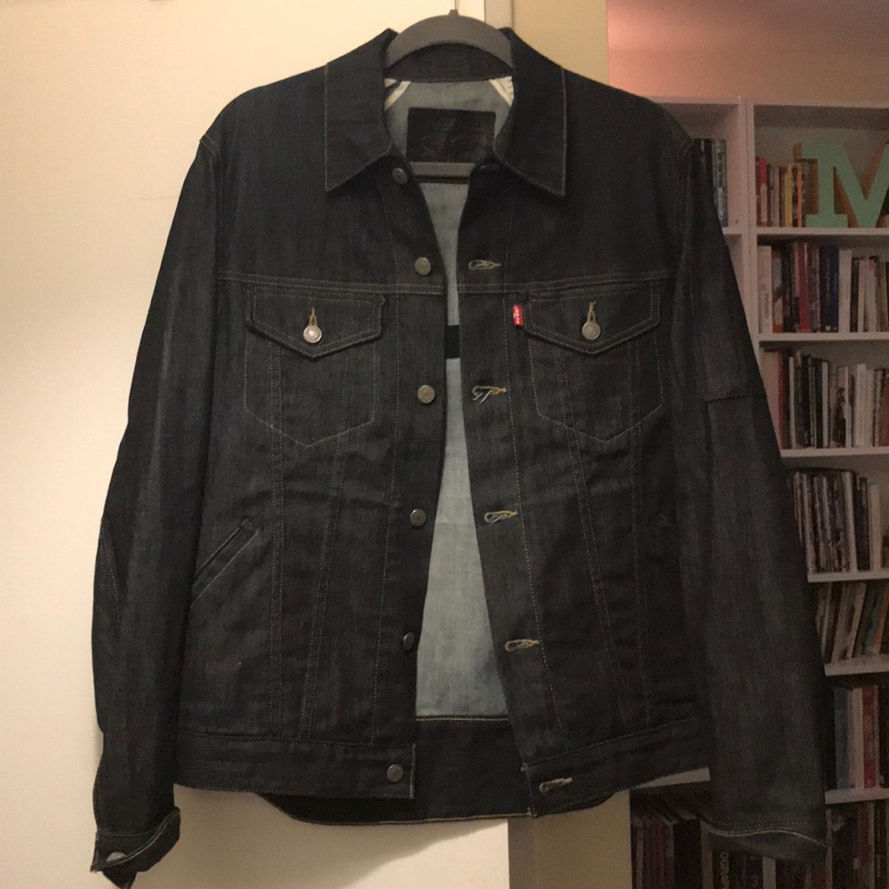 Levi’s commuter Trucker